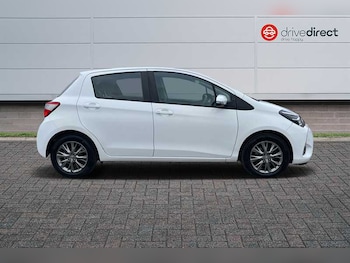 Used Toyota Yaris 2019 for sale - 76286516: Photo 2
