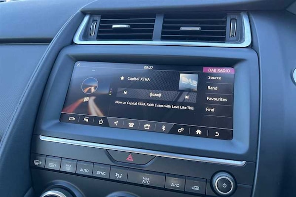 Used Jaguar E-Pace 2018 for sale - 76242658: Photo 17