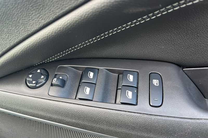 Used Vauxhall Crossland 2021 for sale - 77309830: Photo 16