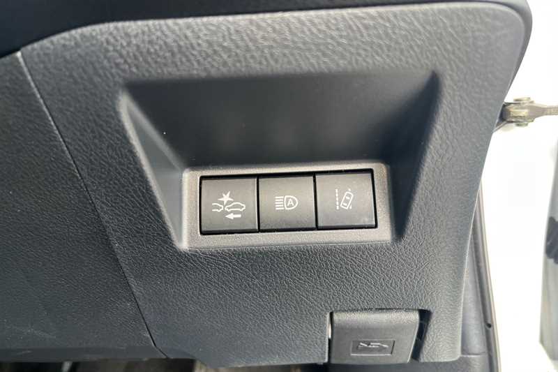 Used Toyota Yaris 2020 for sale - 78222189: Photo 40