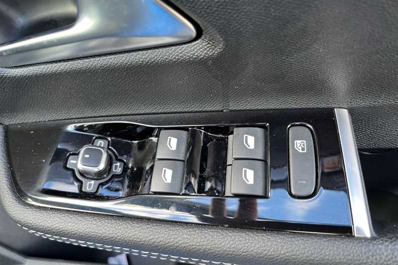 Used Vauxhall Astra 2023 for sale - 76944957: Photo 16