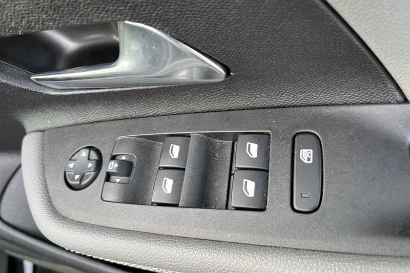 Used Vauxhall Mokka 2021 for sale - 76705975: Photo 16