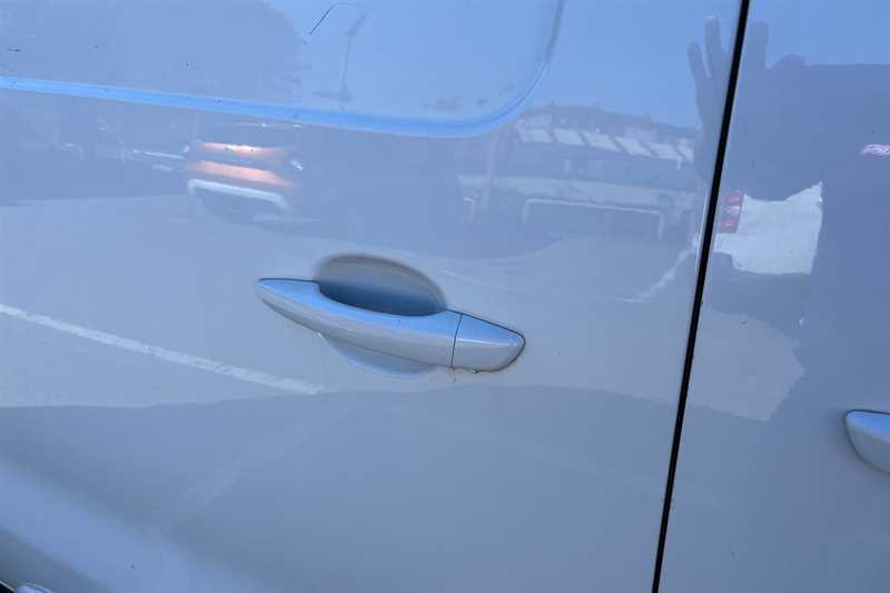 Used Vauxhall Vivaro for sale - 76857038: Photo 33