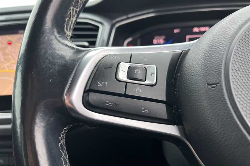 Used Volkswagen T-Roc 2020 for sale - 77562292: Photo 21