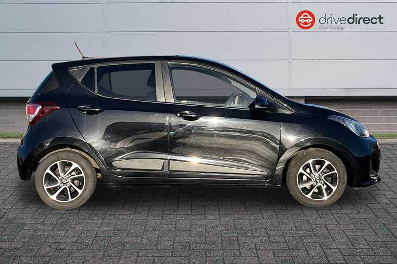 Used Hyundai i10 2018 for sale - 76955652: Photo 2