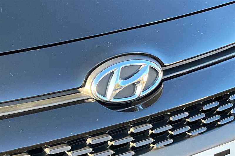 Used Hyundai i10 2018 for sale - 76955652: Photo 30