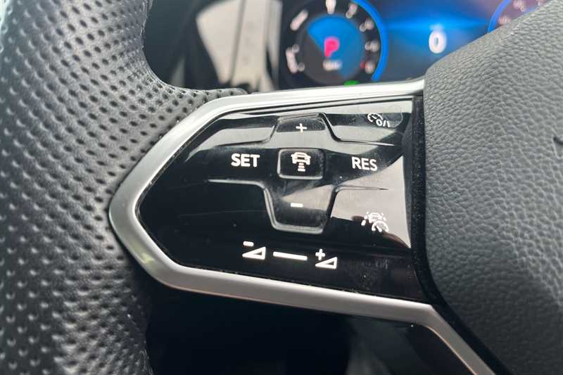 Used Volkswagen Golf 2021 for sale - 76530698: Photo 21