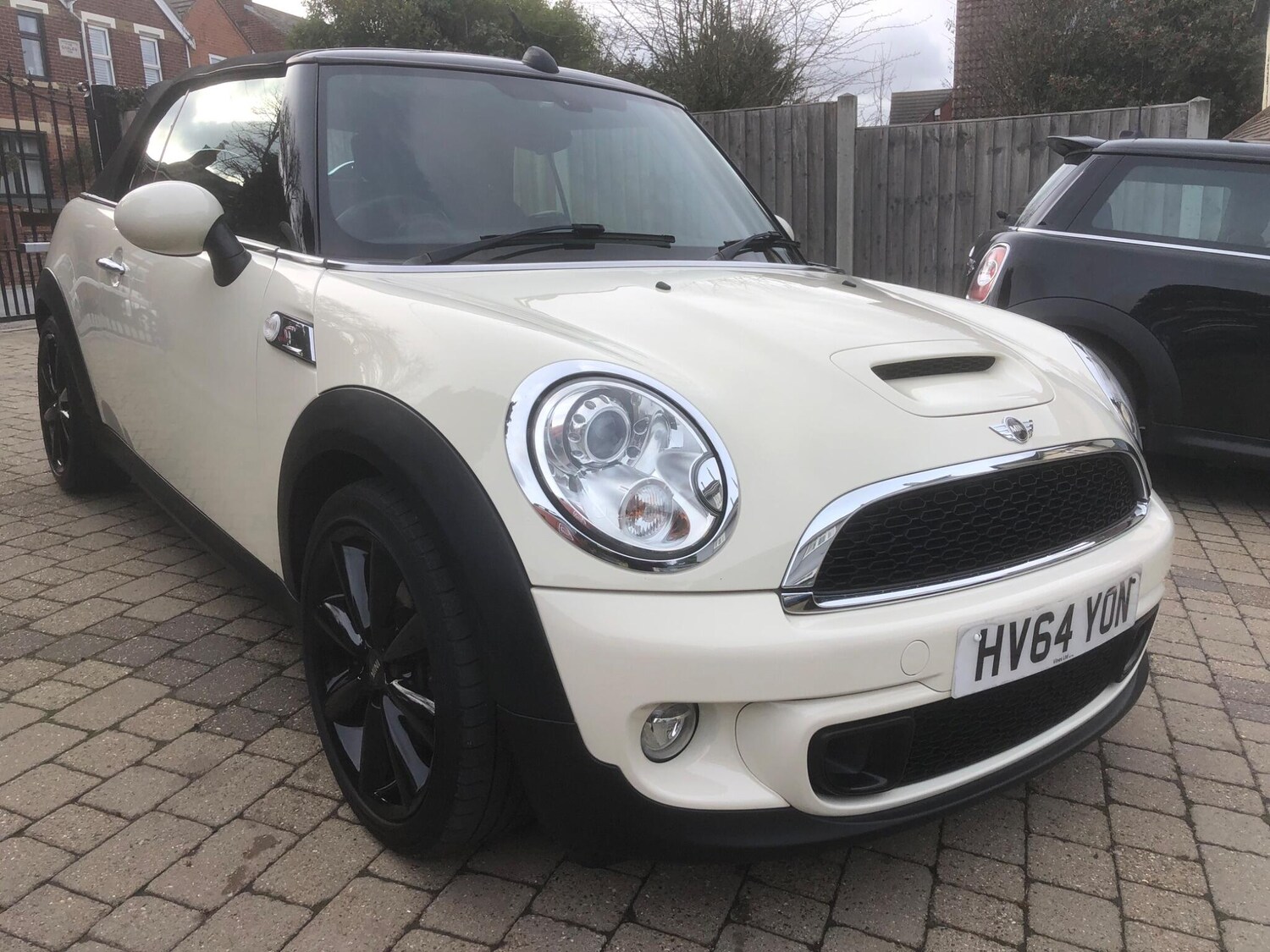 Used MINI Convertible 2014 for sale - 78115974: Photo 15