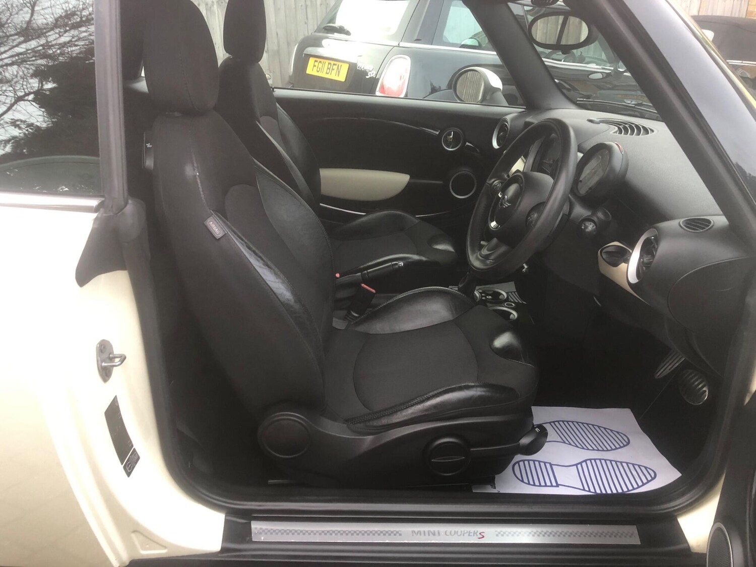 Used MINI Convertible 2014 for sale - 78115974: Photo 31