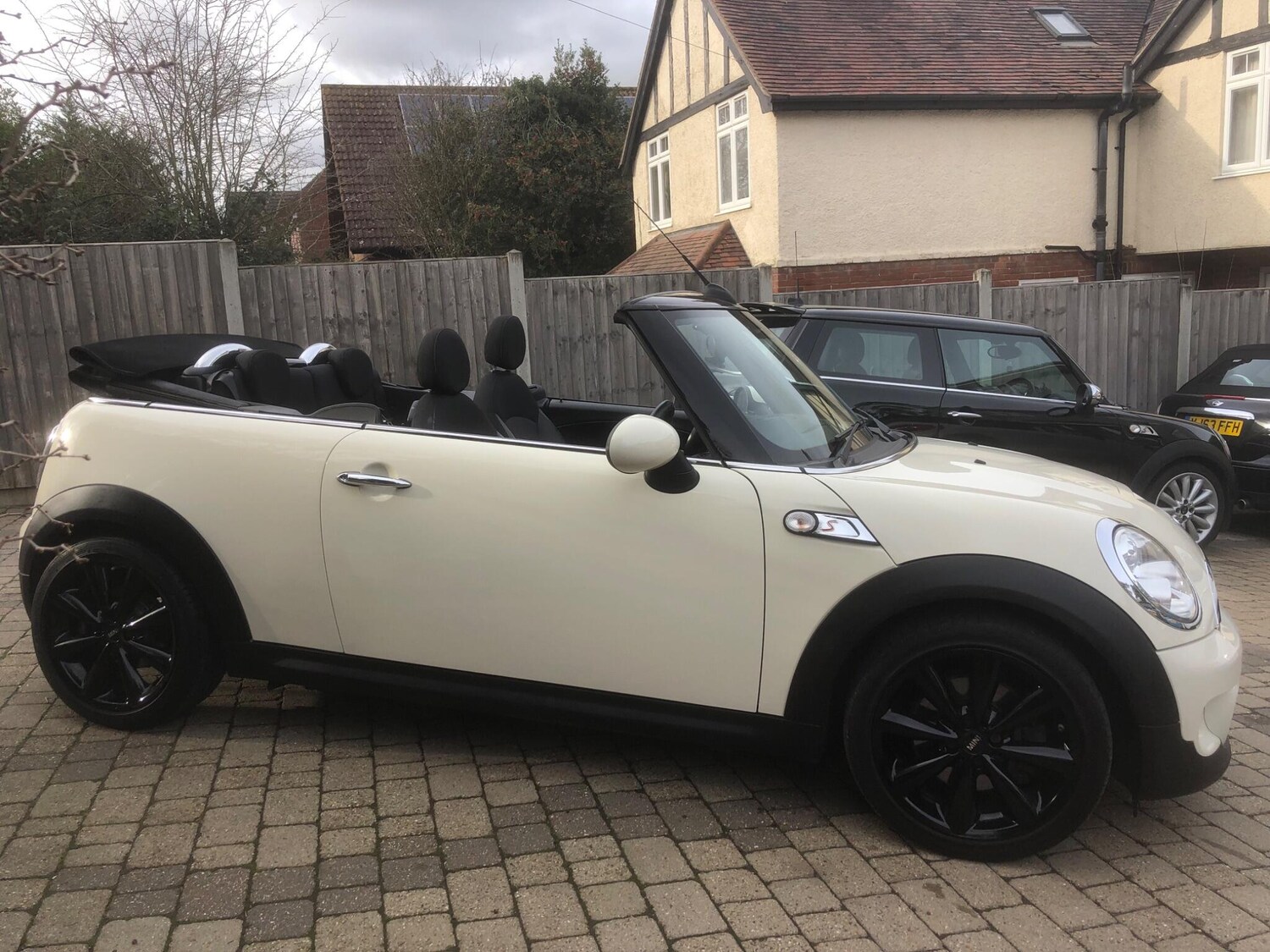 Used MINI Convertible 2014 for sale - 78115974: Photo 36