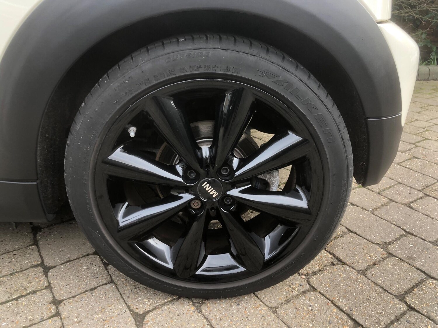 Used MINI Convertible 2014 for sale - 78115974: Photo 6