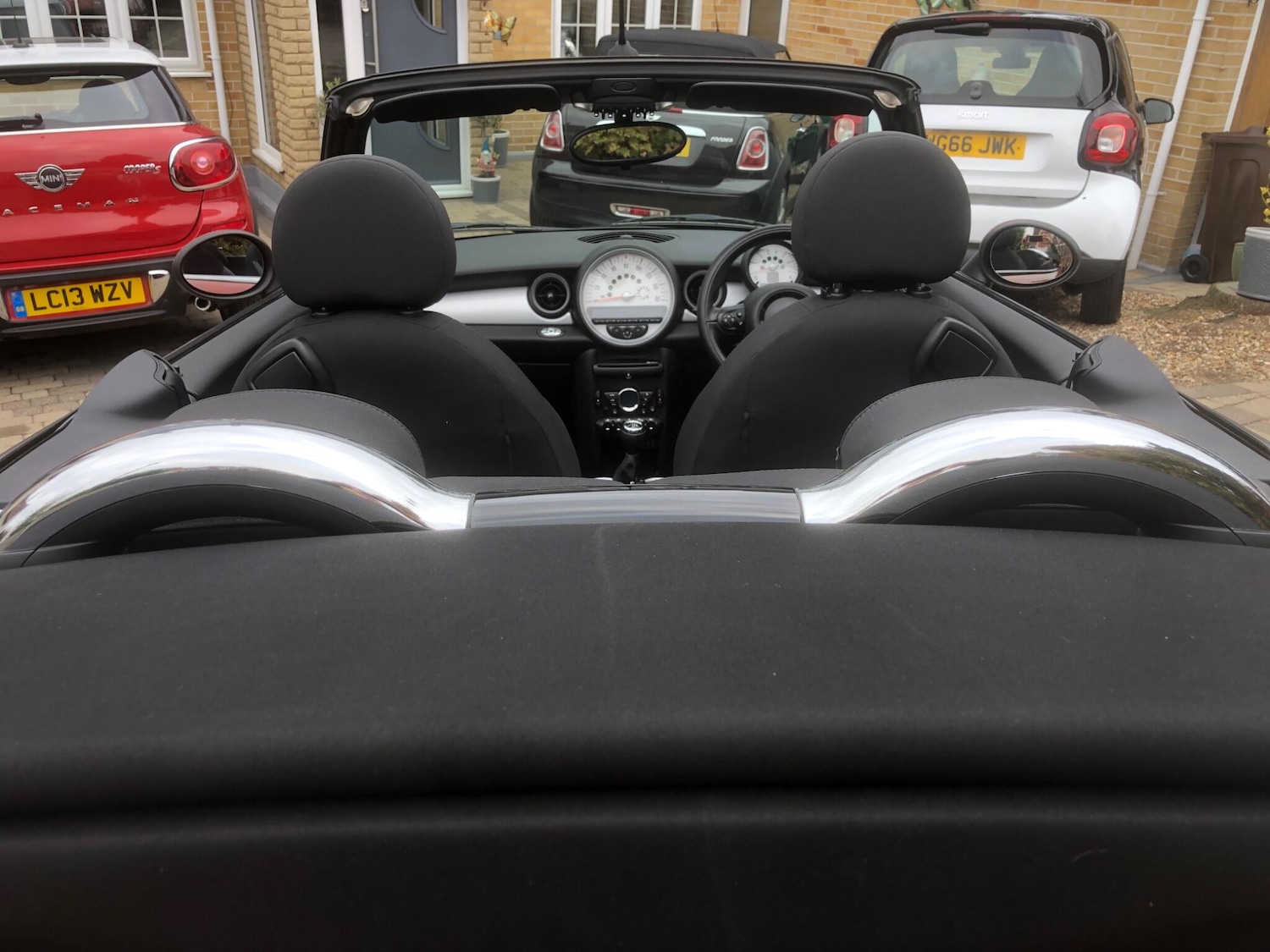 Used MINI Convertible 2011 for sale - 78115306: Photo 12