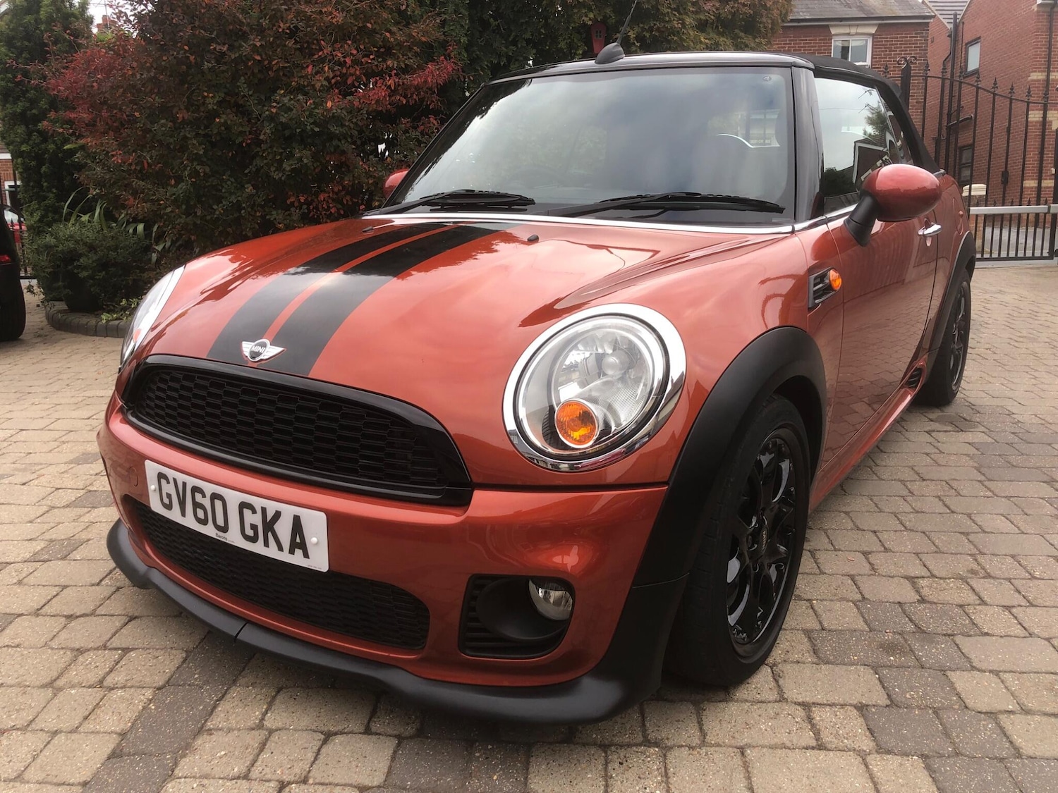 Used MINI Convertible 2011 for sale - 78115306: Photo 32
