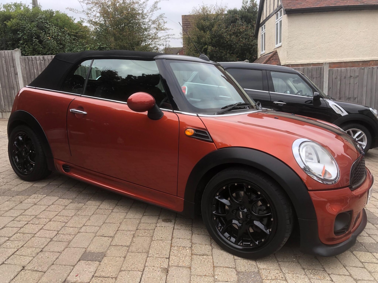 Used MINI Convertible 2011 for sale - 78115306: Photo 45