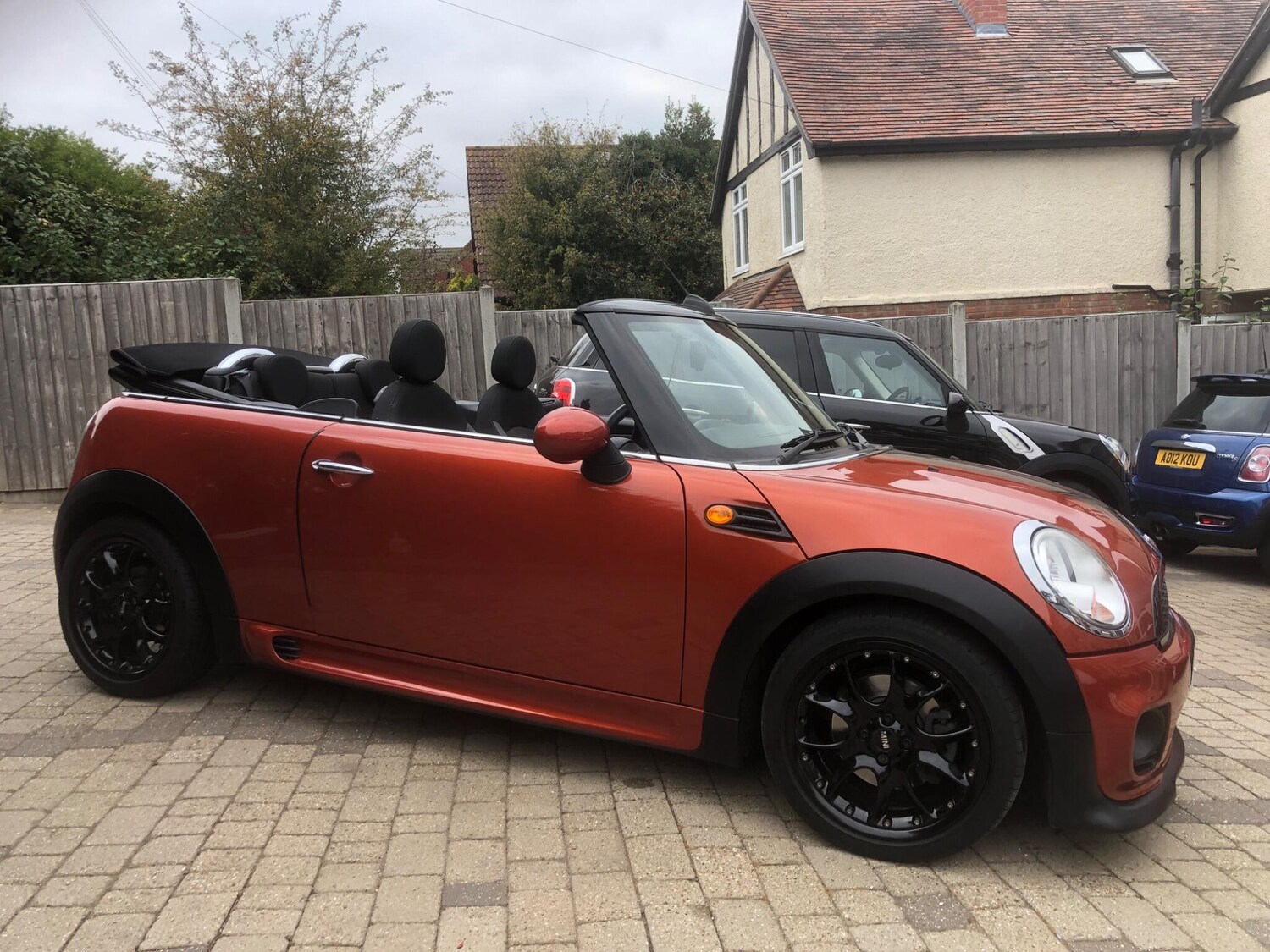 Used MINI Convertible 2011 for sale - 78115306: Photo 7