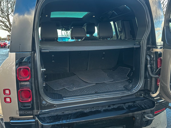 Used Land Rover Defender 2023 for sale - 76399989: Photo 11