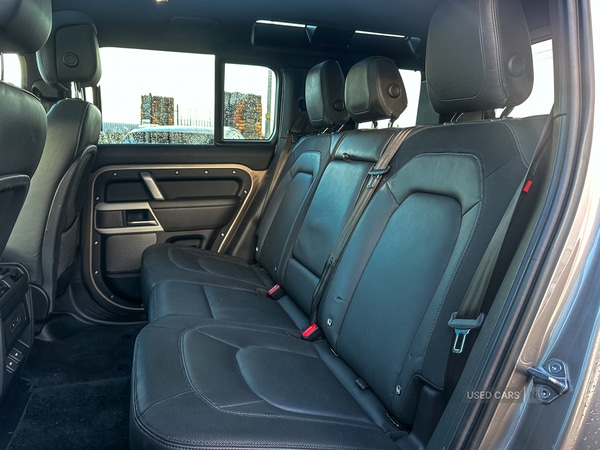 Used Land Rover Defender 2023 for sale - 76399989: Photo 12