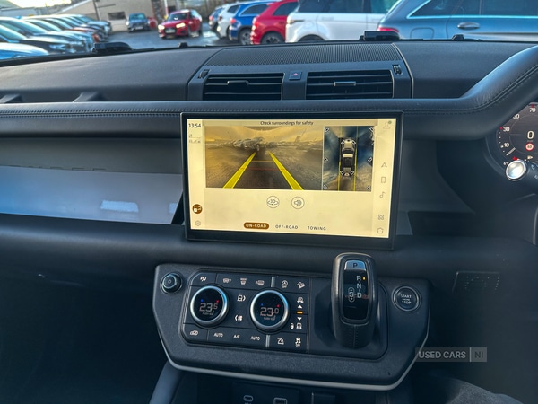 Used Land Rover Defender 2023 for sale - 76399989: Photo 15