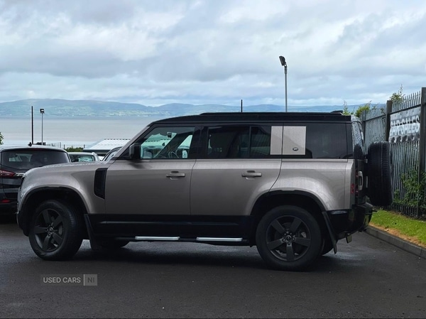 Used Land Rover Defender 2023 for sale - 76399989: Photo 3