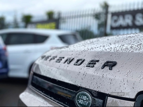 Used Land Rover Defender 2023 for sale - 76399989: Photo 4