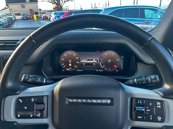 Used Land Rover Defender 2023 for sale - 76399989: Photo 8