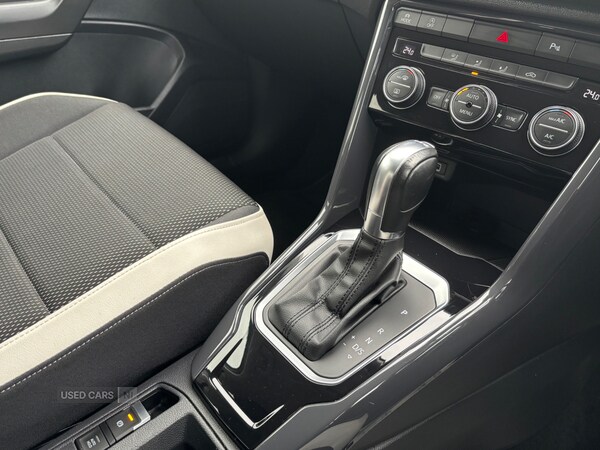 Used Volkswagen T-Roc 2019 for sale - 76315340: Photo 11