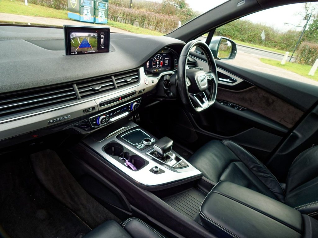 Used Audi Q7 2018 for sale - 76973729: Photo 40