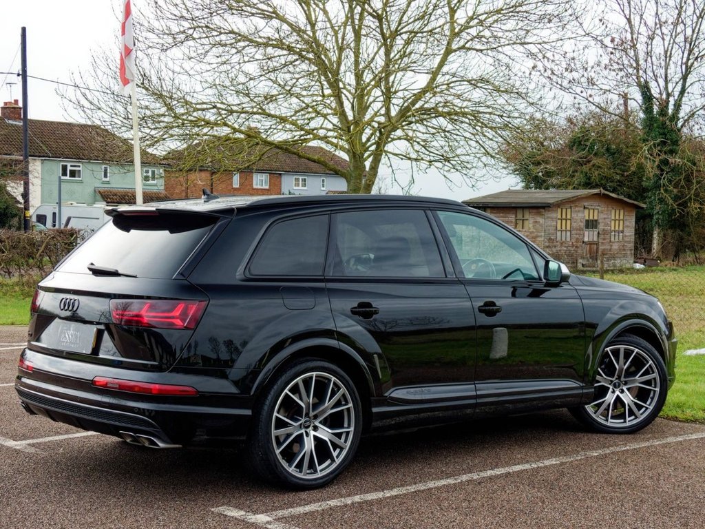 Used Audi Q7 2018 for sale - 76973729: Photo 8