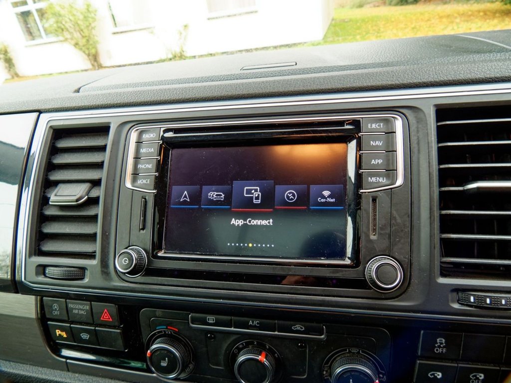 Used Volkswagen Transporter 2019 for sale - 76303455: Photo 46