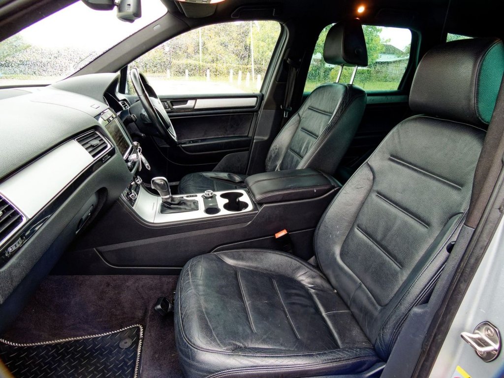 Used Volkswagen Touareg 2013 for sale - 76162803: Photo 28