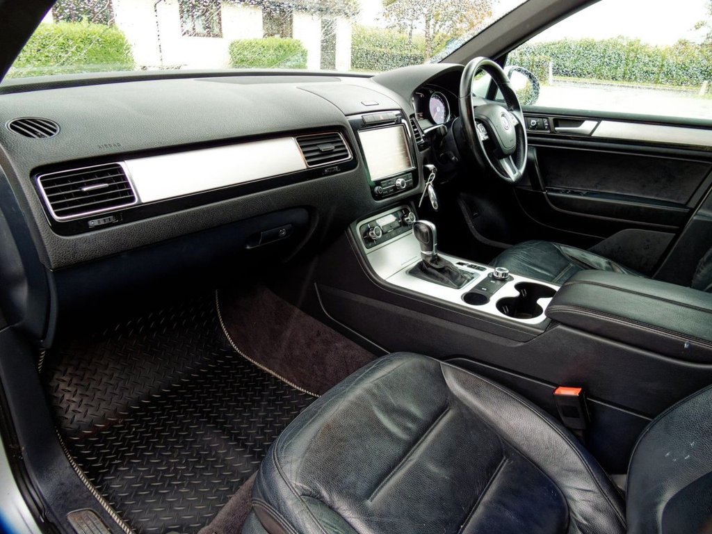 Used Volkswagen Touareg 2013 for sale - 76162803: Photo 29