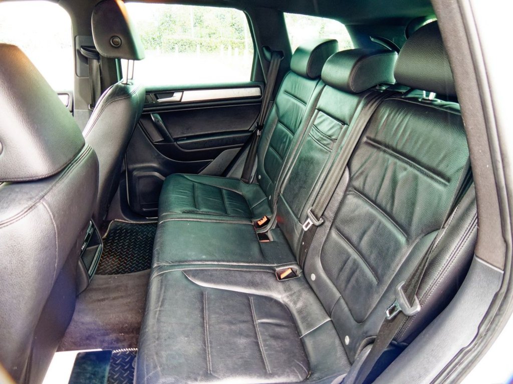 Used Volkswagen Touareg 2013 for sale - 76162803: Photo 30