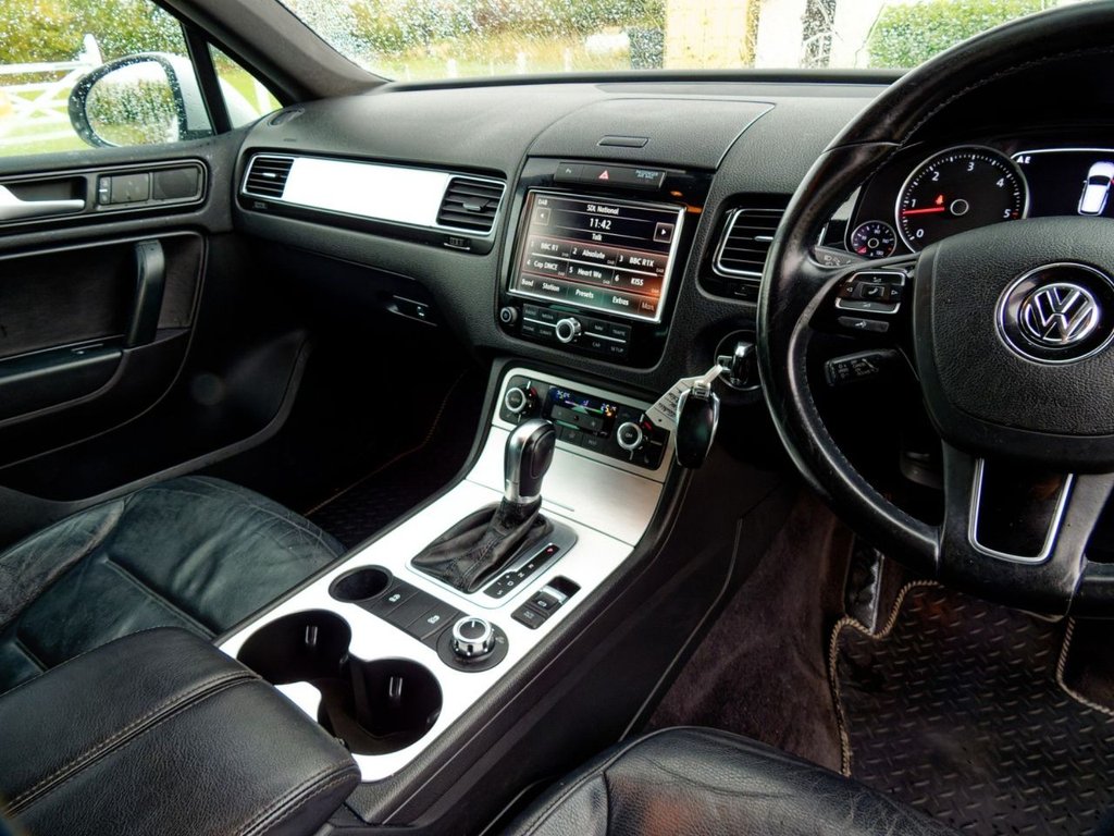Used Volkswagen Touareg 2013 for sale - 76162803: Photo 36