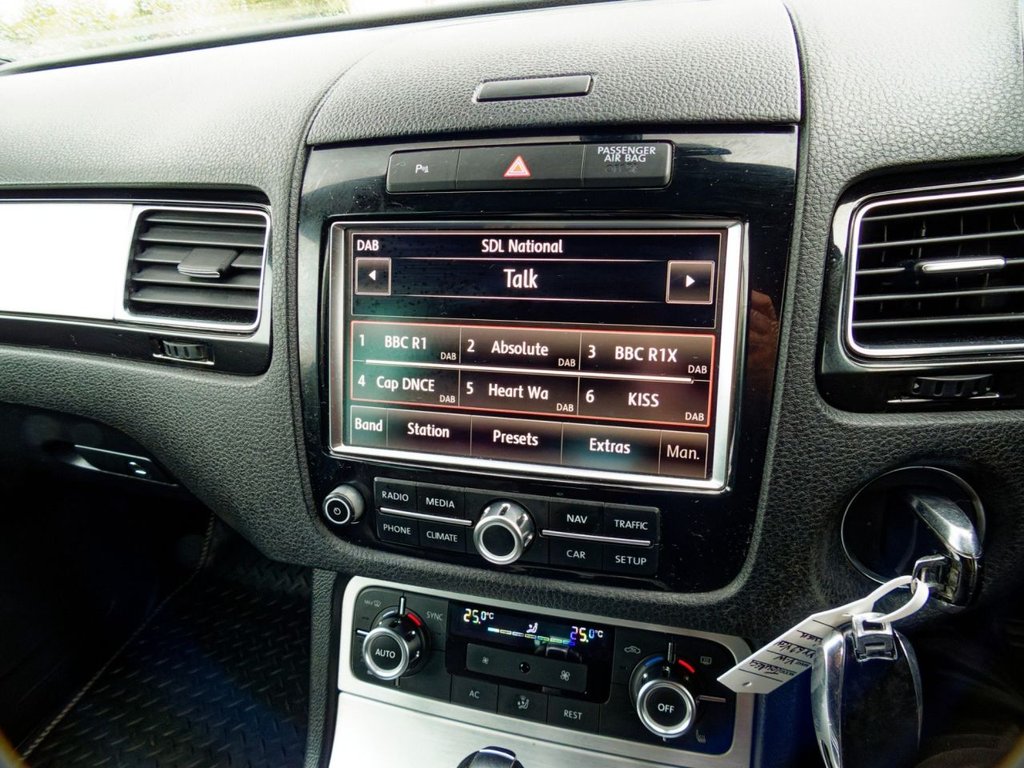 Used Volkswagen Touareg 2013 for sale - 76162803: Photo 43