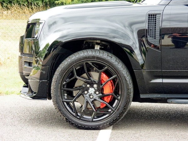 Used Land Rover Defender 2025 for sale - 75703690: Photo 13