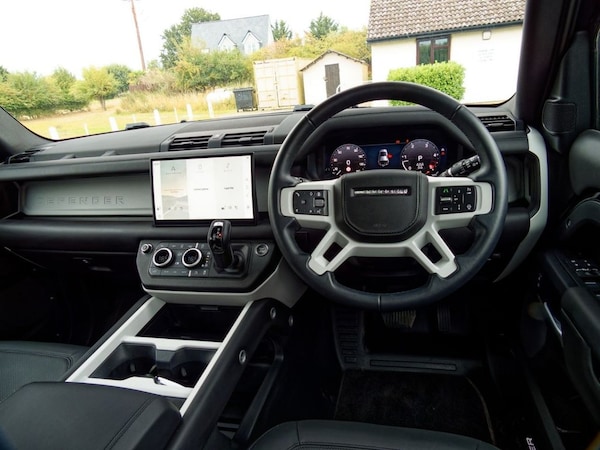 Used Land Rover Defender 2025 for sale - 75703690: Photo 33