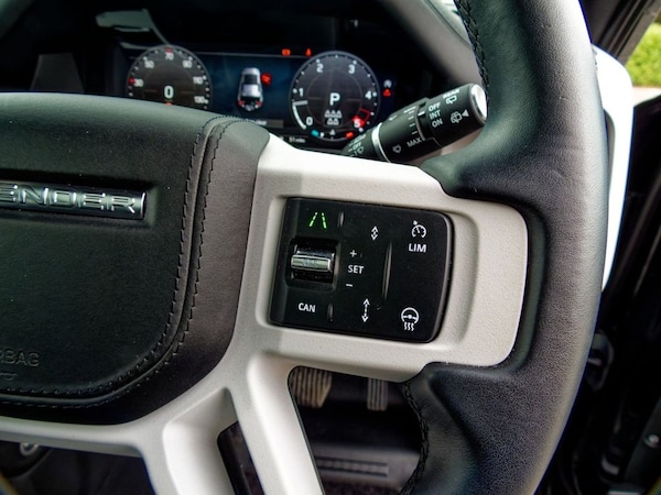 Used Land Rover Defender 2025 for sale - 75703690: Photo 38