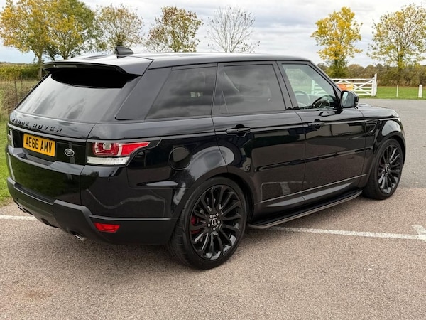 Used Land Rover Range Rover Sport 2016 for sale - 76323359: Photo 11