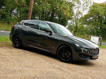 Used Maserati Levante 2018 for sale - 75998647: Photo
