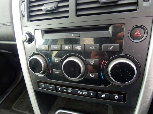 Used Land Rover Discovery Sport 2017 for sale - 68190882: Photo 41