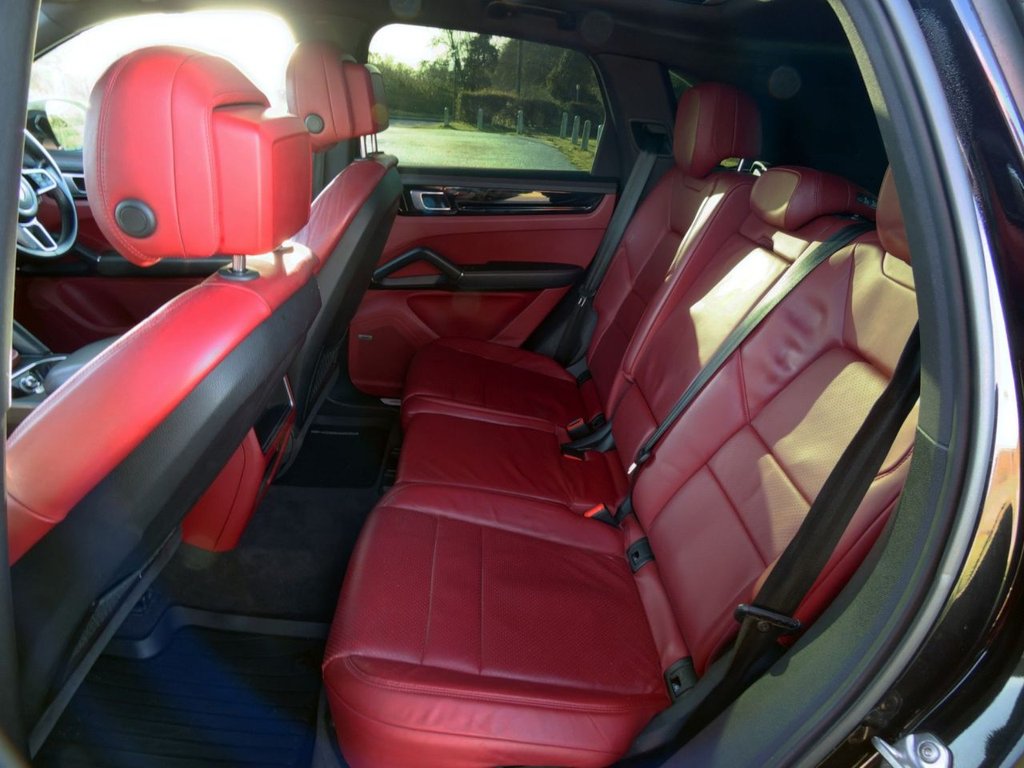 Used Porsche Cayenne 2018 for sale - 76686586: Photo 30