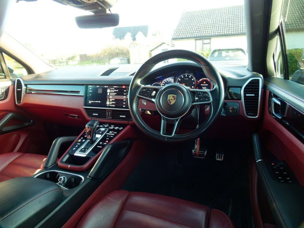 Used Porsche Cayenne 2018 for sale - 76686586: Photo 32