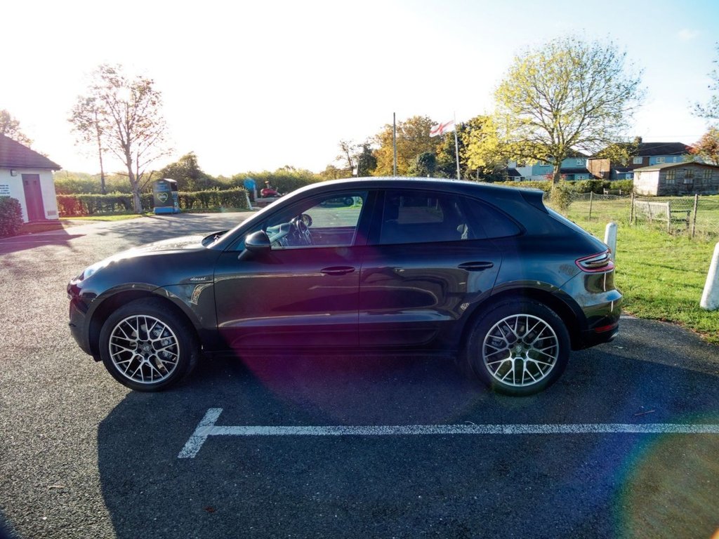 Used Porsche Macan 2016 for sale - 76385835: Photo 18