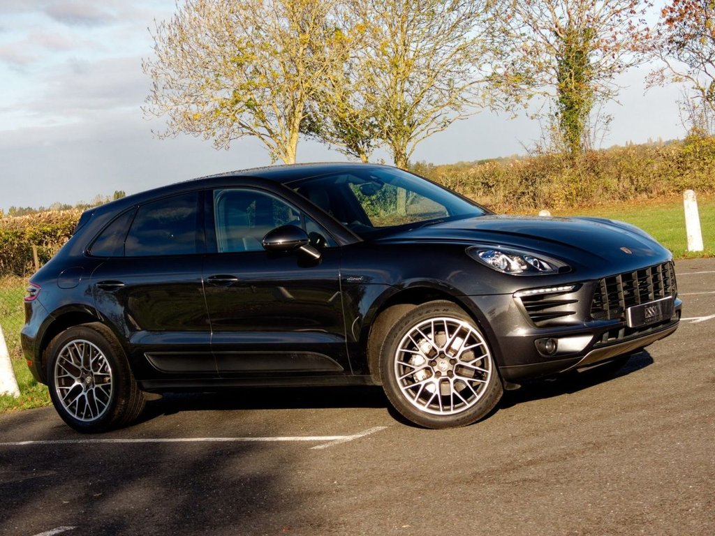 Used Porsche Macan 2016 for sale - 76385835: Photo 2