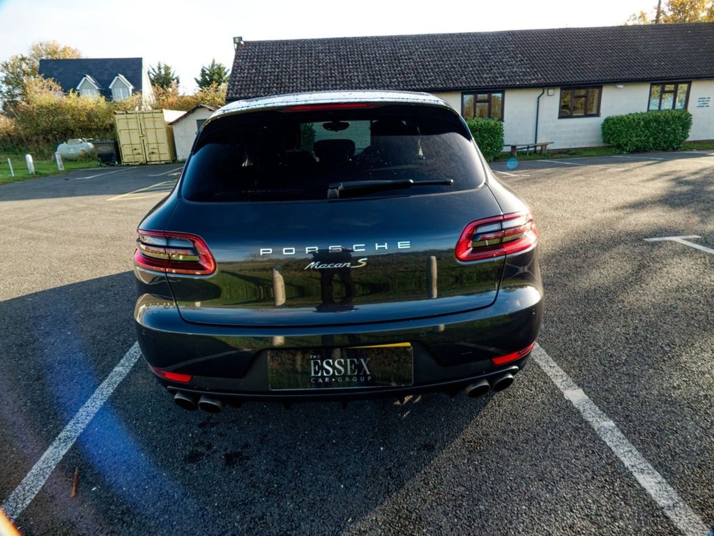Used Porsche Macan 2016 for sale - 76385835: Photo 21