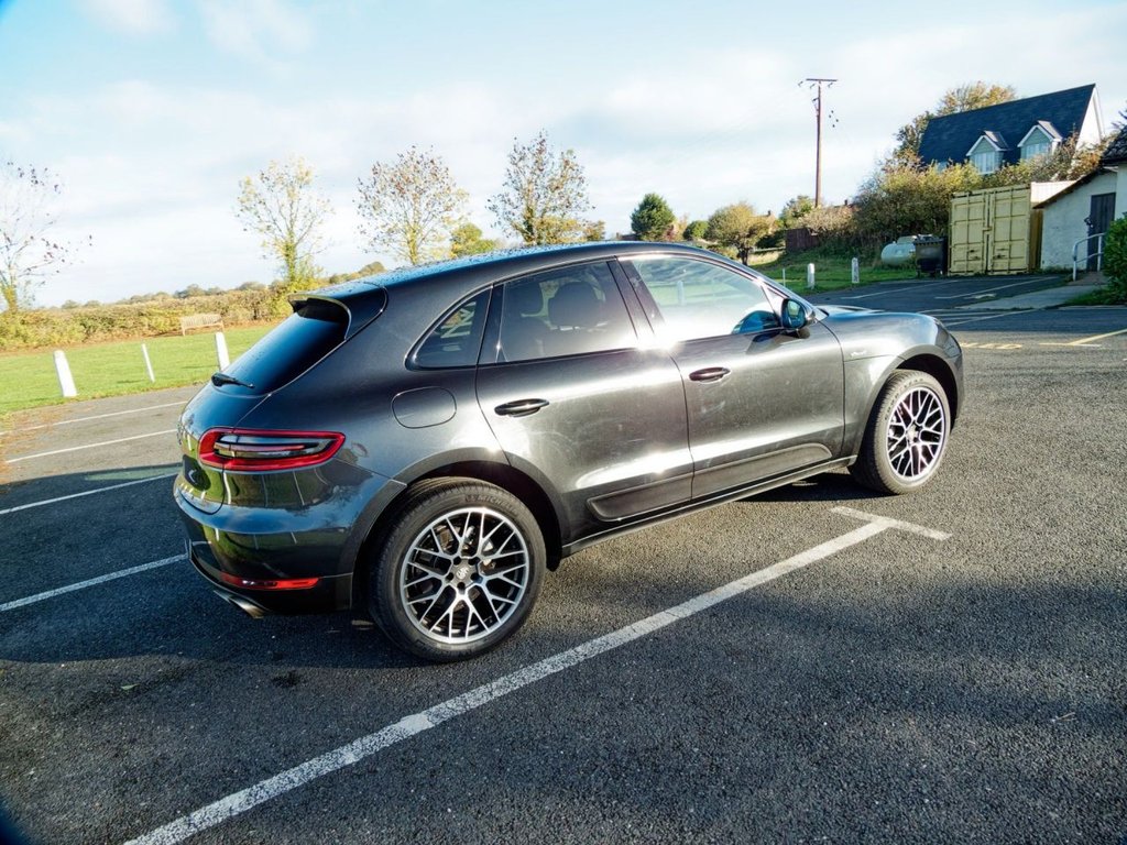 Used Porsche Macan 2016 for sale - 76385835: Photo 23