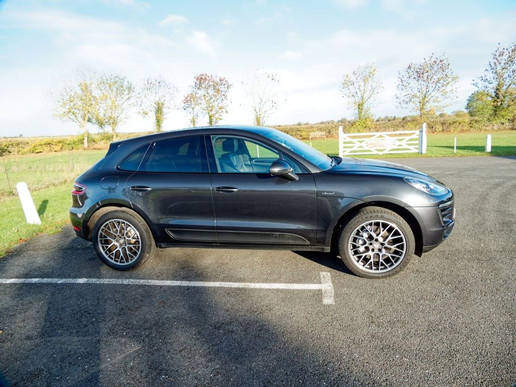 Used Porsche Macan 2016 for sale - 76385835: Photo 24