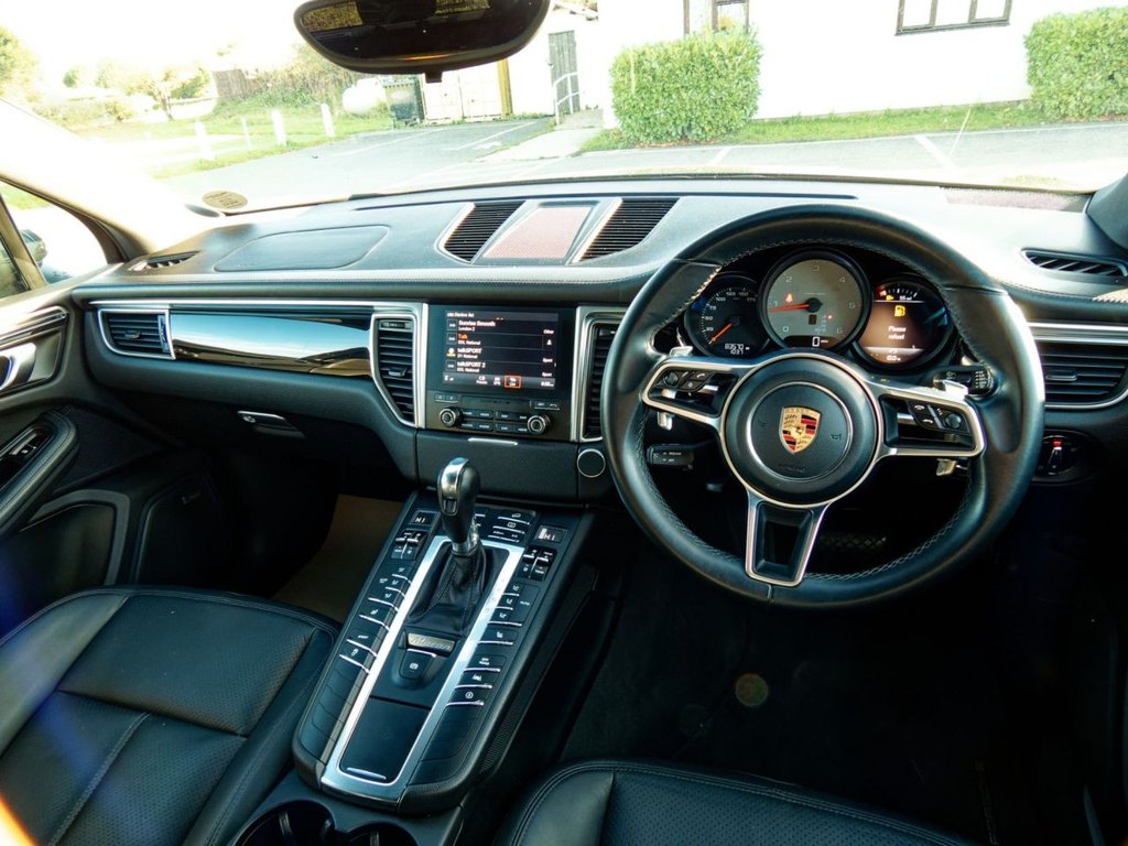 Used Porsche Macan 2016 for sale - 76385835: Photo 33