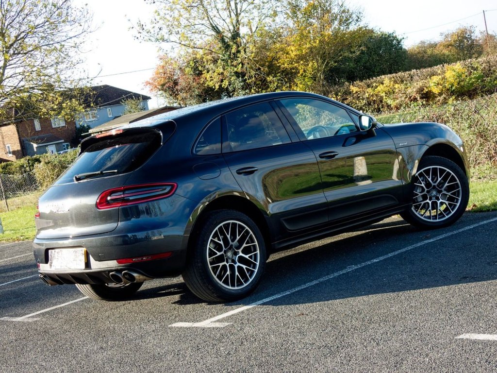 Used Porsche Macan 2016 for sale - 76385835: Photo 9