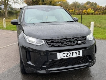 Used Land Rover Discovery Sport 2022 for sale - 76417653: Photo